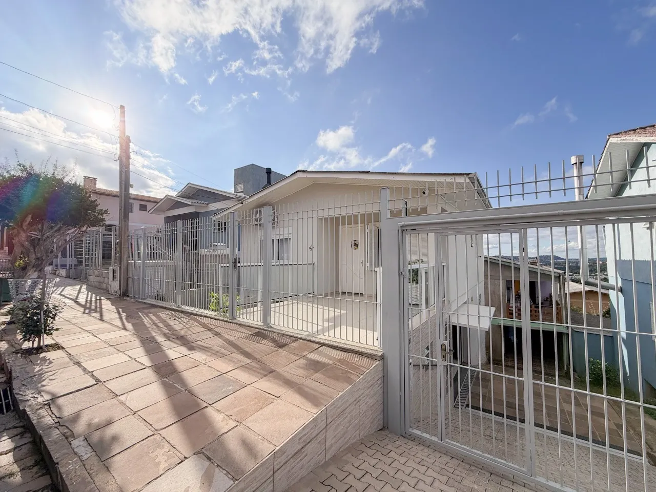 Casa 3 dormitórios no Santo Antão