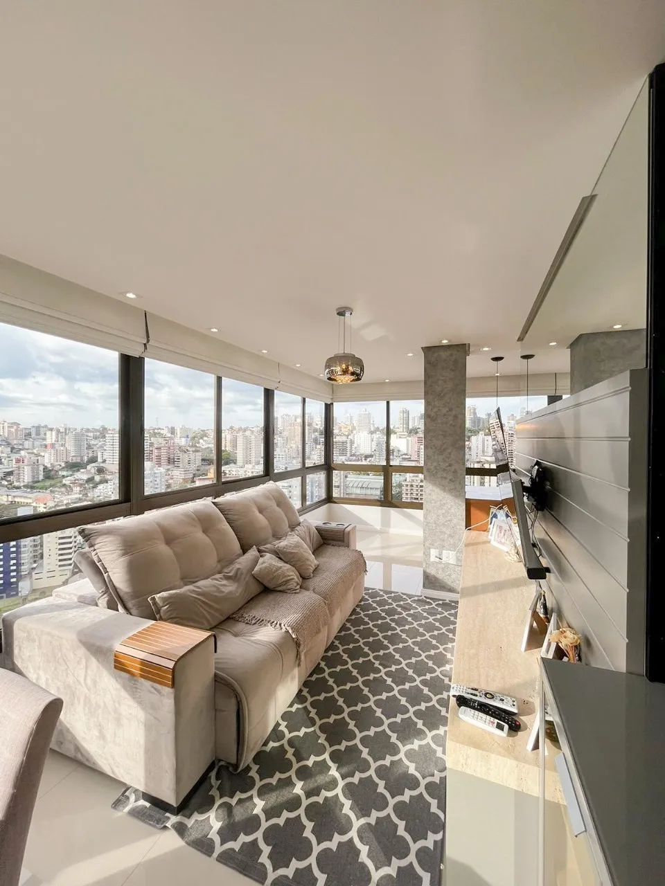 Apartamento 2 dormitórios no Humaitá
