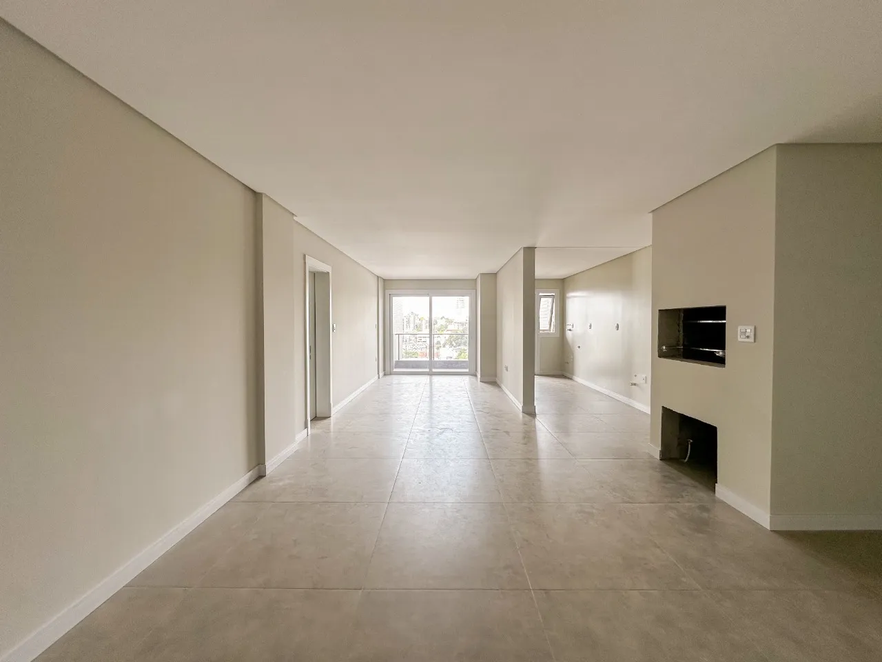 Apartamento 3 dormitórios no Centro