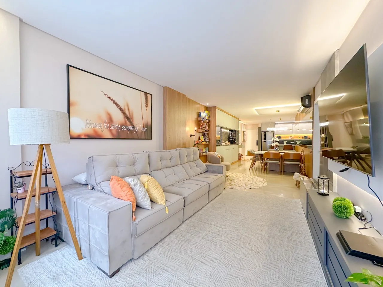 Apartamento Mobiliado 3 Dormitórios no Centro