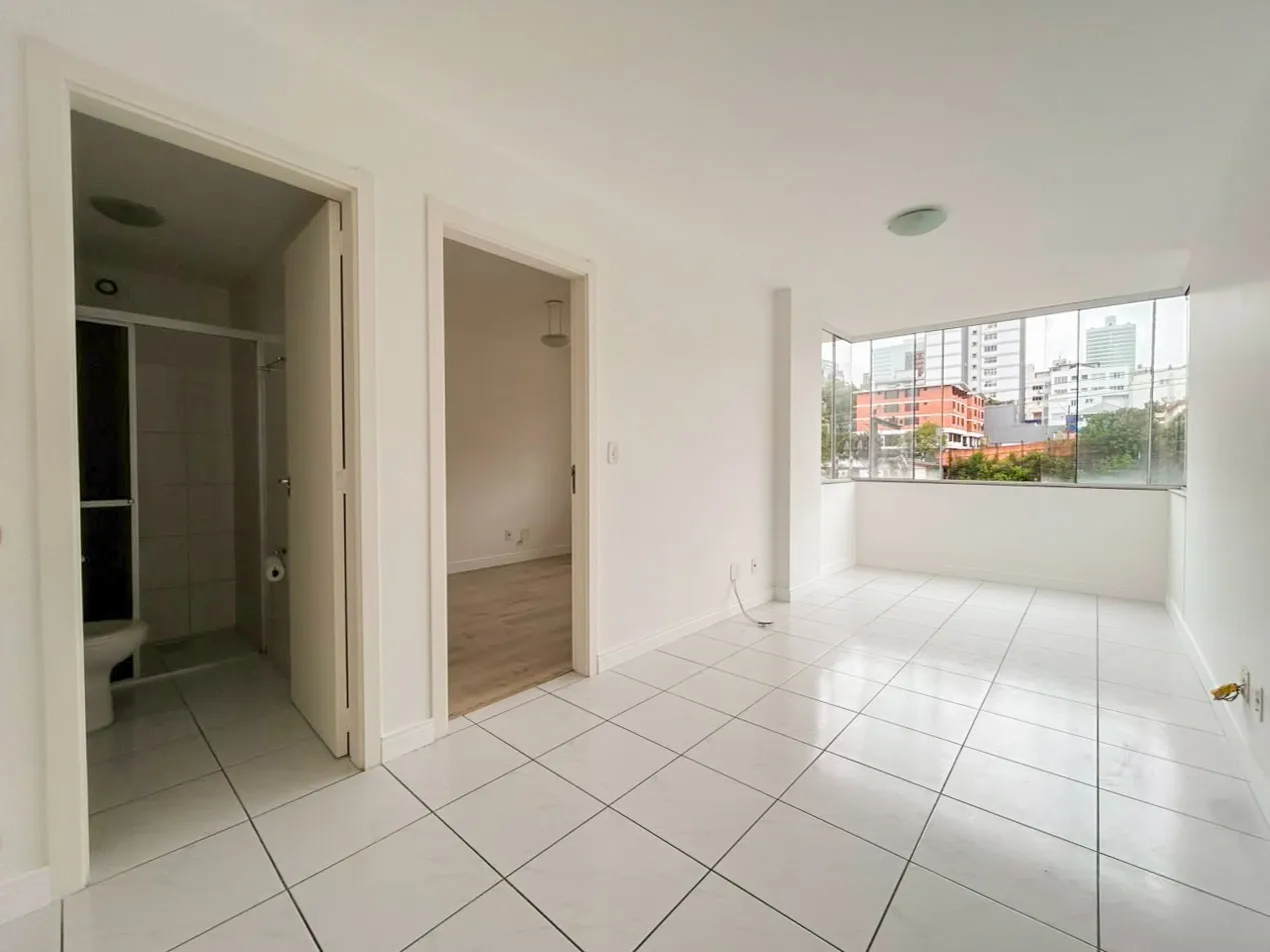Apartamento de 01 Dormitório no Centro