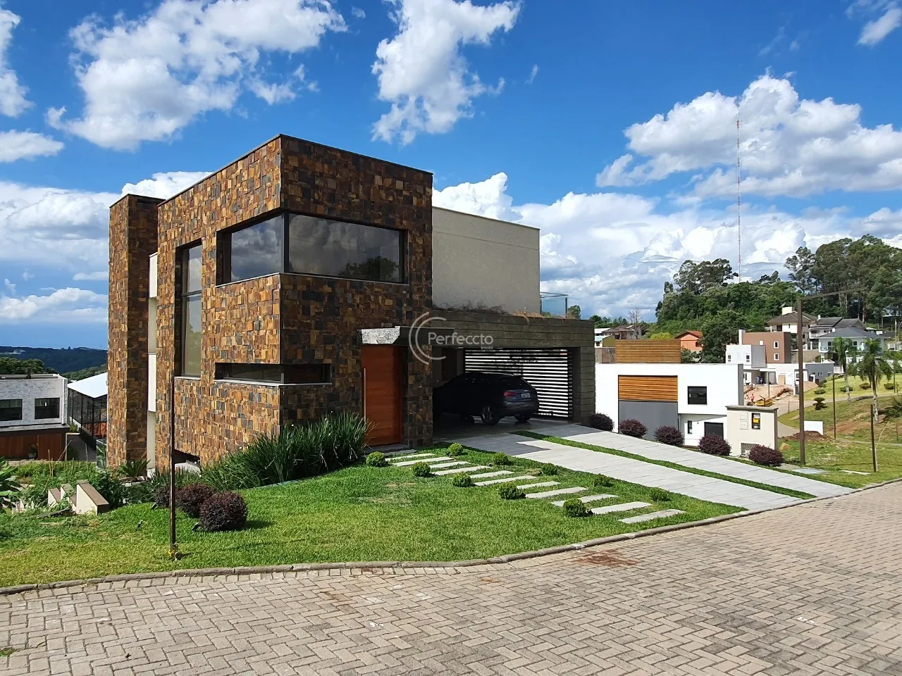 Casas em Condomínios - 3 dormitórios - Nossa Senhora da Saúde
