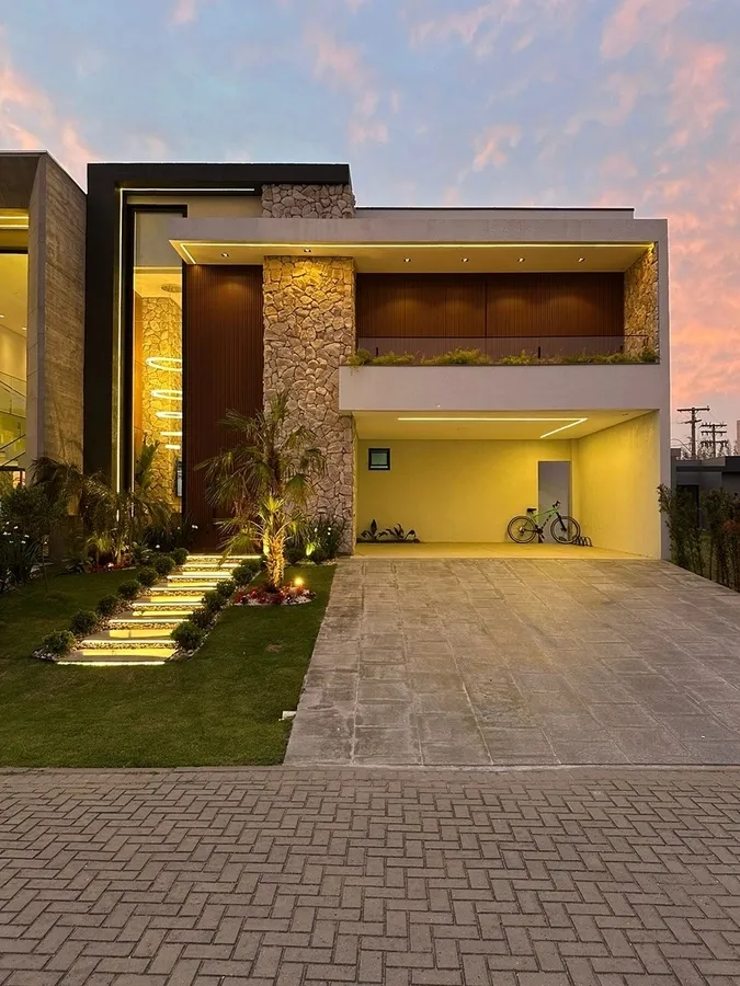 Excelente sobrado à venda no Sunset