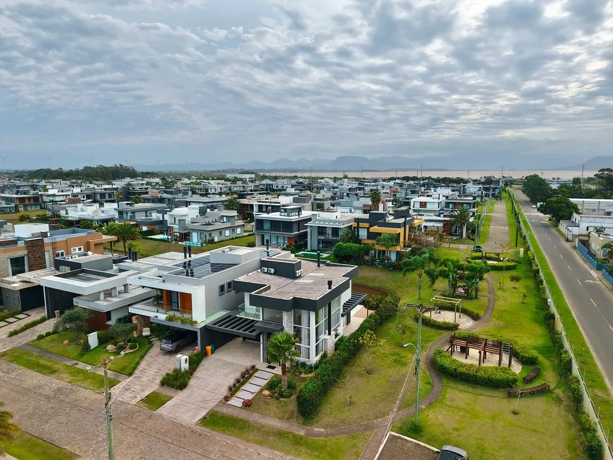 Sobrado à venda no condomínio Capão Ilhas Resort!